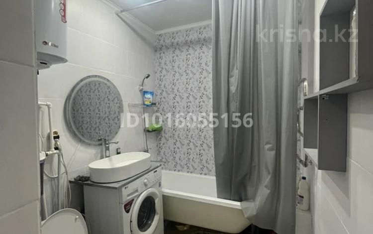 1-бөлмелі пәтер · 42 м² · 1/5 қабат, 15-ш/а. 19, бағасы: 140 000 ₸ в Актау, 15-й мкр — фото 2