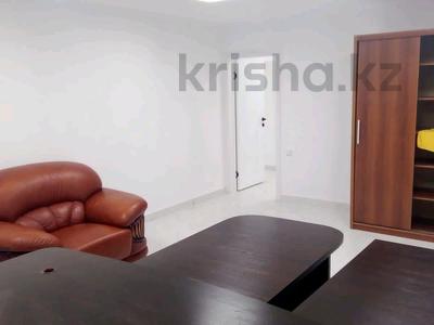 Свободное назначение, офисы, магазины и бутики, салоны красоты, медцентры и аптеки, образование, развлечения, конференц-залы, кабинеты и рабочие места, студии · 330 м² за ~ 1.7 млн 〒 в Семее