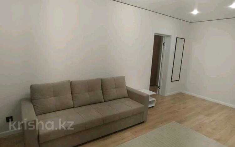 2-комнатная квартира · 75 м² · 7/9 этаж, Нажмеденова 27 за 250 000 ₸ в Астане, Алматы р-н — фото 2