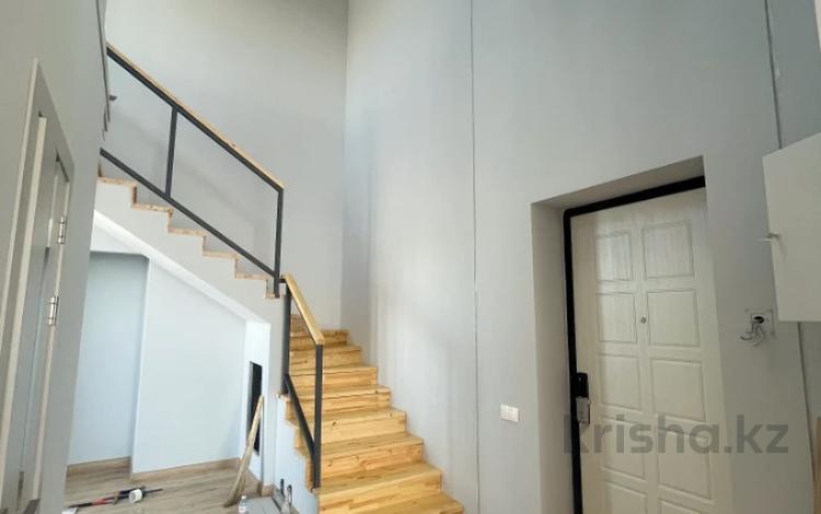 4-бөлмелі пәтер · 200 м², Розыбакиева 320, бағасы: 1.3 млн ₸ в Алматы — фото 2