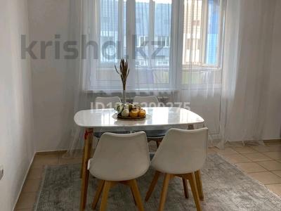 2-комнатная квартира · 53 м² · 9/10 этаж, мкр Аксай-4 123 — 126 школа гимназия за 36.5 млн ₸ в Алматы, Ауэзовский р-н