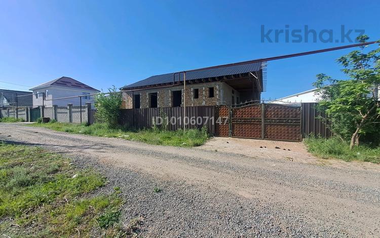 Жеке үй · 4 бөлме · 176.7 м² · , Квартал, бағасы: 36 млн ₸ в Булактах — фото 2