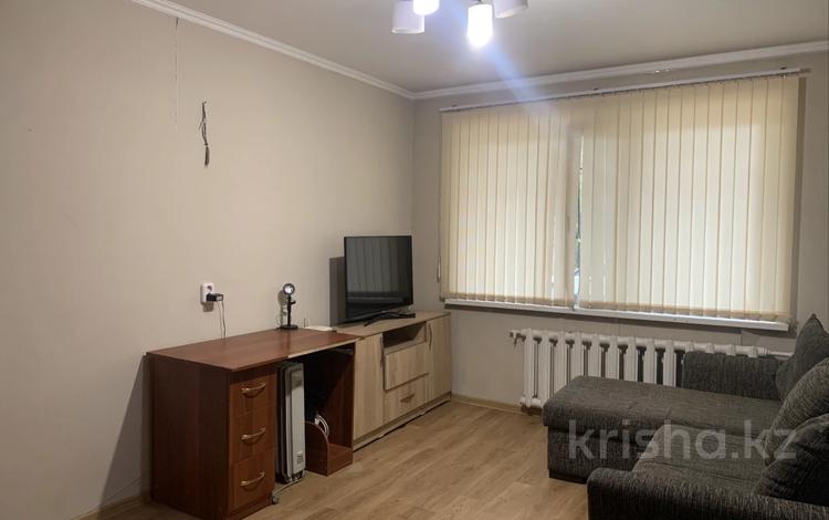 1-бөлмелі пәтер · 32 м² · 1/5 қабат, Жаңа қала ш/а., Ержанова 37, бағасы: 130 000 ₸ в Караганде, Казыбек би р-н — фото 2