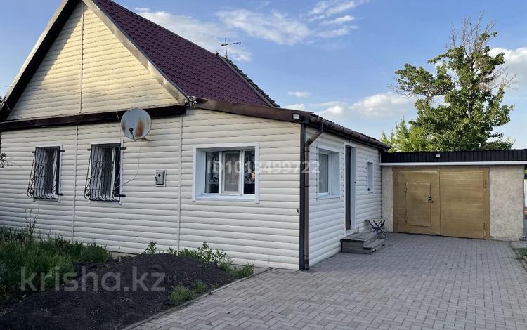Дом · 2 комнаты · 55 м², Темиртауская 40 за 50 000 ₸ — фото 2
