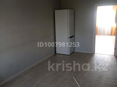 2-бөлмелі пәтер · 44 м² · 4/5 қабат, Майкудук, Майкудук, 18й микрорайон 3, бағасы: 11.5 млн ₸ в Караганде, Алихана Бокейханова р-н