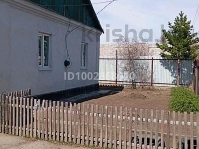 Продажа домов и дачи в Карагандинской обл.: Отдельный дом · 3 комнаты · 65 м² · 6 сот., Майкудук, Майкудук, мкр Берлин за 17.9 млн 〒 Отдельный дом · 3 комнаты · 65 м² · 6 сот., Майкудук, Майкудук, мкр Берлин за 17.9 млн 〒 в Караганде, Алихана Бокейханова р-н