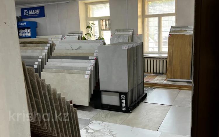 Свободное назначение, офисы, магазины и бутики, склады · 774.7 м² за 400 млн ₸ в Астане, р-н Байконур — фото 10