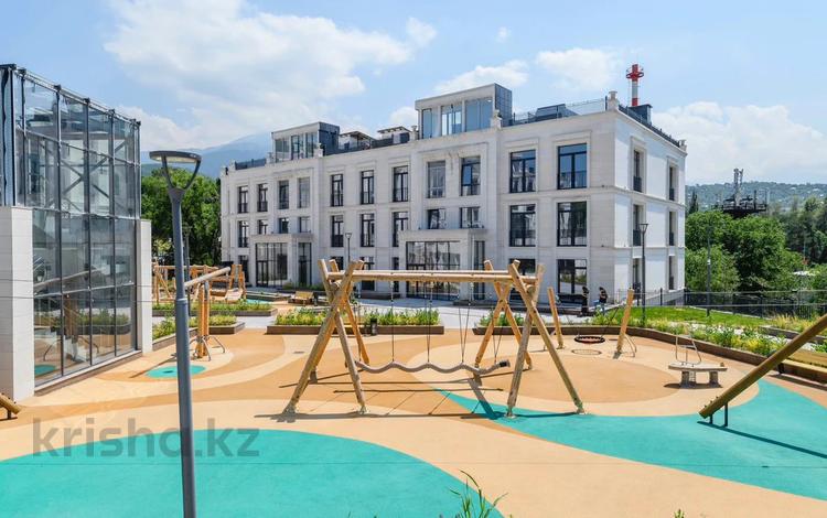 5-бөлмелі пәтер · 285 м² · 1/3 қабат, Ондасынова, бағасы: 370.5 млн ₸ в Алматы, Медеуский р-н — фото 8