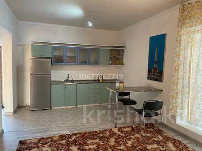 Отдельный дом • 2 комнаты • 56 м² • 10 сот., Сауран 77 за 13 млн 〒 в Туркестане