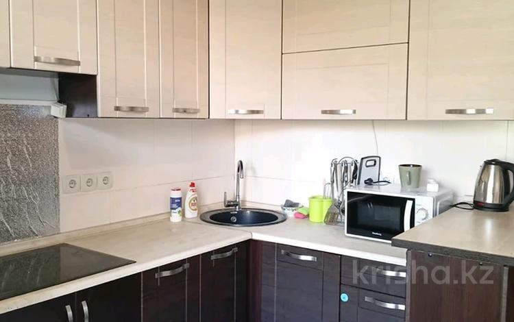 2-бөлмелі пәтер · 60 м² · 6/9 қабат, Самал-2 ш/а. 53 — Аль-фараби -- Мендикулова, бағасы: 350 000 ₸ в Алматы, Медеуский р-н — фото 2