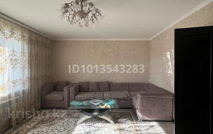 3-бөлмелі пәтер · 80 м² · 2/6 қабат, Жургенова 27, бағасы: 40 млн ₸ в Астане, Алматы р-н — фото 2