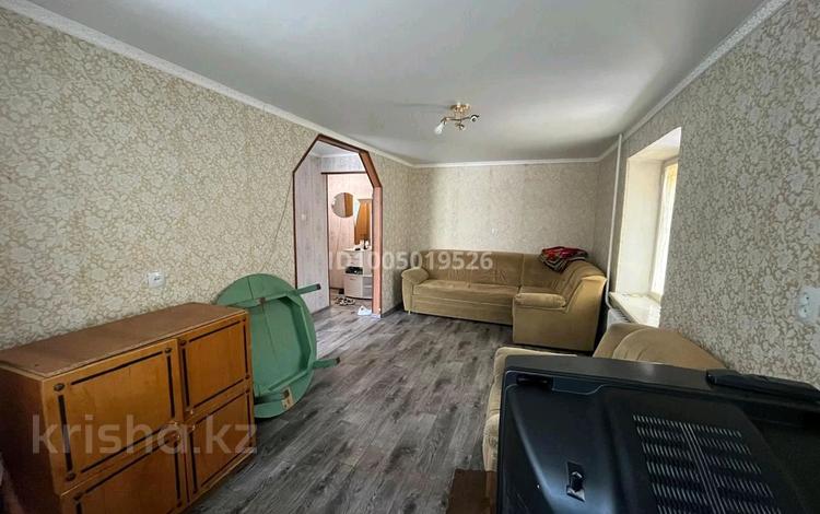 1-бөлмелі пәтер · 35 м² · 3/4 қабат, Ауэзова 51, бағасы: 5.5 млн ₸ в Аксу — фото 2