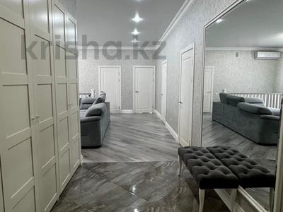 Отдельный дом · 5 комнат · 271 м², мкр Азаулы за 150 млн ₸ в Уральске