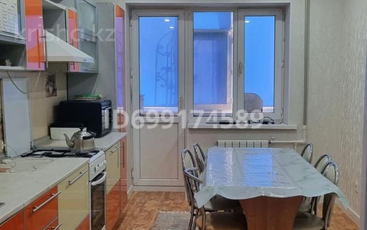 3-бөлмелі пәтер · 107 м² · 6/9 қабат, Старый город, Динмухамеда Кунаева 1/7 — Нокина, бағасы: 25.1 млн ₸ в Актобе — фото 2