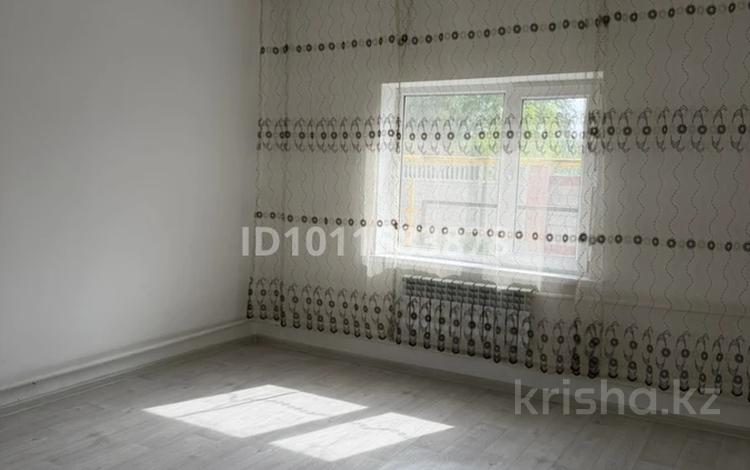 Отдельный дом · 4 комнаты · 45 м² · 7.41 сот., Несибе за 10 млн 〒 в Таразе — фото 2