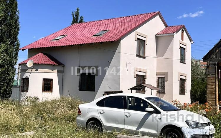Жеке үй · 5 бөлме · 250 м² · 12 сот., мкр 12, Алаш 14, бағасы: 1 млн ₸ в Актобе — фото 2