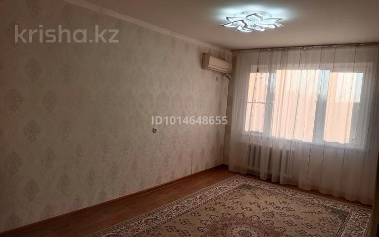 3-комнатная квартира · 65 м² · 4/9 этаж, мкр Северо-Восток 23 за 20.5 млн ₸ в Уральске — фото 2