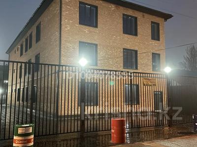 4-бөлмелі пәтер · 153 м² · 3/3 қабат, Кайназарова 8 — Айтиева - Айтеке Би, бағасы: 59 млн 〒 в Таразе