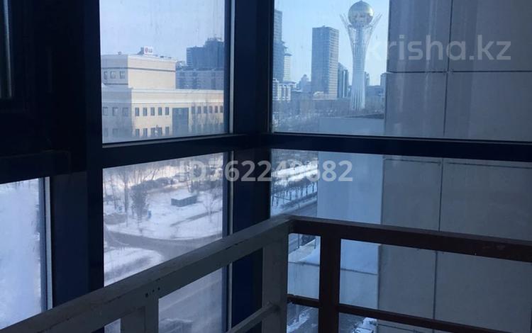 2-комнатная квартира · 82 м² · 6 этаж, Сарайшык за 300 000 ₸ в Астане, Есильский р-н — фото 2