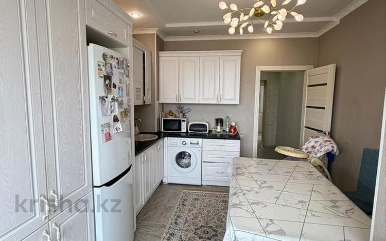3-комнатная квартира · 80 м² · 5/6 этаж, 32В мкр 8/1 за 22 млн ₸ в Актау — фото 2