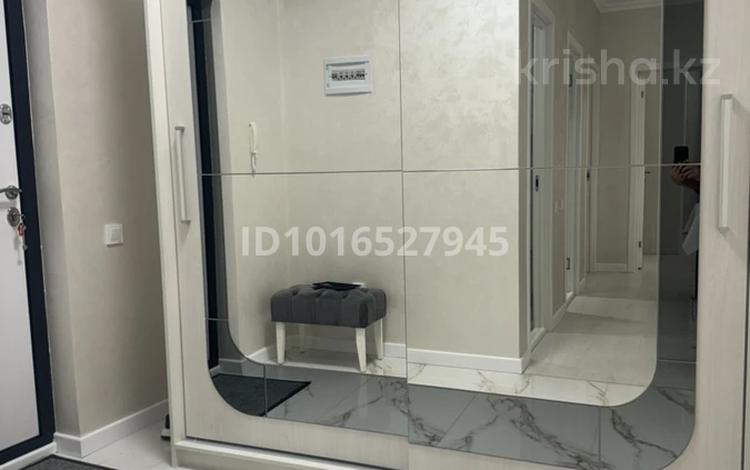 3-бөлмелі пәтер · 77 м² · 11/15 қабат, Райымбека 210/12 — По Ауэзова вниз , ниже Гоголя справа, бағасы: 510 000 ₸ в Алматы, Алмалинский р-н — фото 2