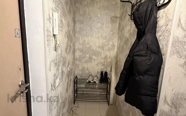 1-комнатная квартира · 35 м² · 4/5 этаж, мкр 5, есет батыра 70 за 10.2 млн ₸ в Актобе — фото 2