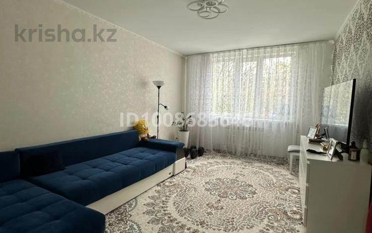 2-комнатная квартира · 52 м² · 2/9 этаж, 5 мкр 13 за 25 млн ₸ в Аксае — фото 2