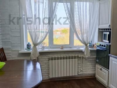 4-комнатная квартира · 82 м² · 5/5 этаж, Парковая за 29.4 млн 〒 в Петропавловске