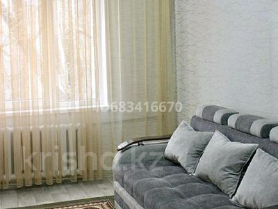 2-комнатная квартира, 47 м², 2/5 этаж посуточно, Север 34 за 15 000 〒 в Шымкенте
