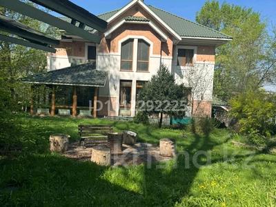 Отдельный дом · 6 комнат · 376.4 м² · 11.4 сот., ул. Сапаргали Бегалина 148/6 за 380 млн ₸ в Алматы, Медеуский р-н
