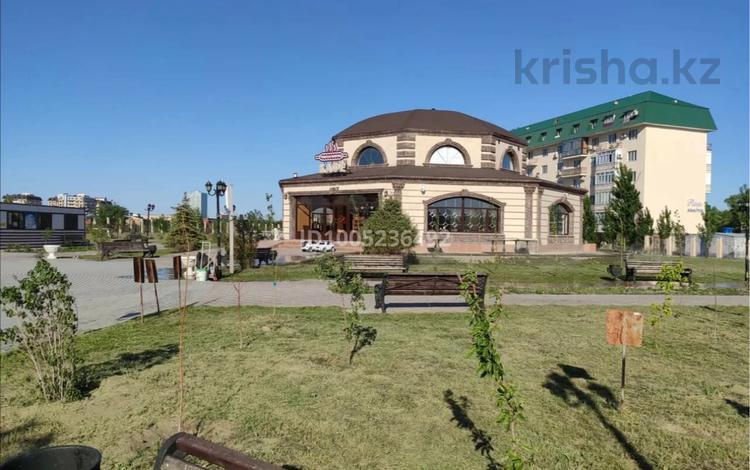 3-комнатная квартира · 82 м² · 1/6 этаж, Сауыргалиева 21 за 38.5 млн ₸ в Атырау, мкр Жилгородок — фото 3