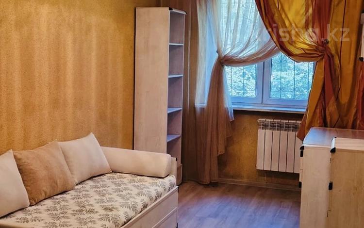 3-бөлмелі пәтер · 60 м² · 2/4 қабат, мкр №5 41, бағасы: 300 000 ₸ в Алматы, Ауэзовский р-н — фото 2