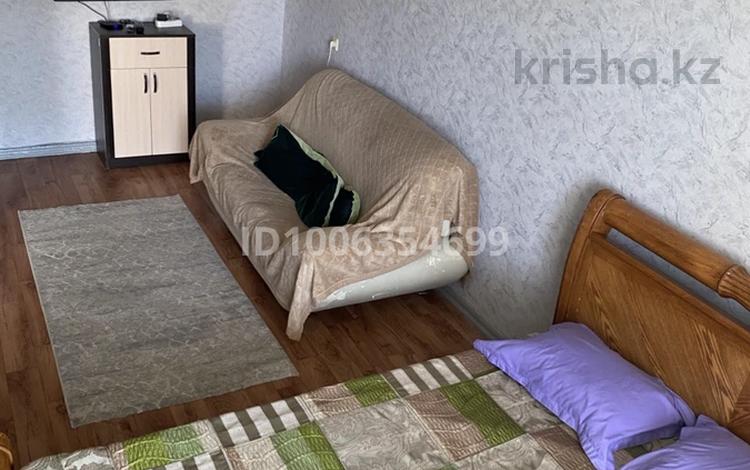 1-бөлмелі пәтер · 36 м² · 7/9 қабат, Жаңа қала ш/а., Нуркена 20, бағасы: 10 000 ₸ в Караганде, Казыбек би р-н — фото 2