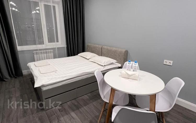 1-комнатная квартира · 35 м² · 5 этаж, проспект Шахтёров 46/1 за 16 000 ₸ в Караганде, Казыбек би р-н — фото 3