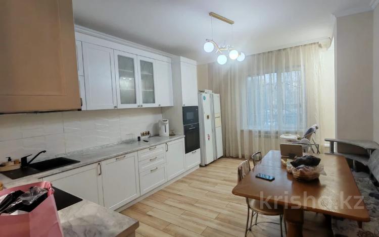 3-комнатная квартира · 96.5 м² · 2/9 этаж, мкр Юго-Восток, Шахтеров 31а за 38 млн ₸ в Караганде, Казыбек би р-н — фото 2