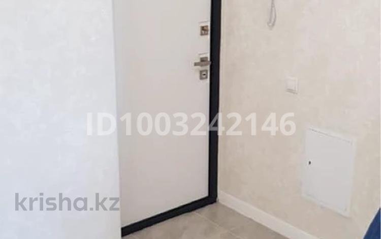 2-комнатная квартира · 56 м² · 4/10 этаж, Абикен Бектуров 3/3 за 300 000 ₸ в Астане, Есильский р-н — фото 2