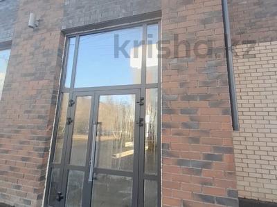 Свободное назначение, офисы, магазины и бутики, склады, общепит, салоны красоты, медцентры и аптеки, образование, развлечения · 183 м² за 109.8 млн 〒 в Петропавловске