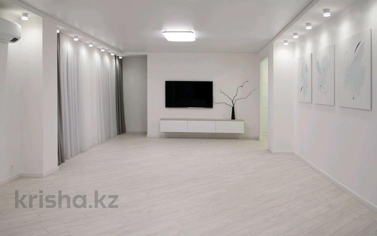 3-комнатная квартира, 127 м², 16/16 этаж, Жамбыла 142Б