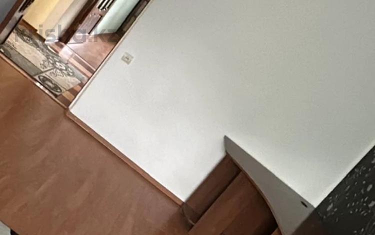 2-бөлмелі пәтер · 54 м² · 4/5 қабат, Ақсай-4 ш/а., бағасы: 35.6 млн ₸ в Алматы, Ауэзовский р-н — фото 2