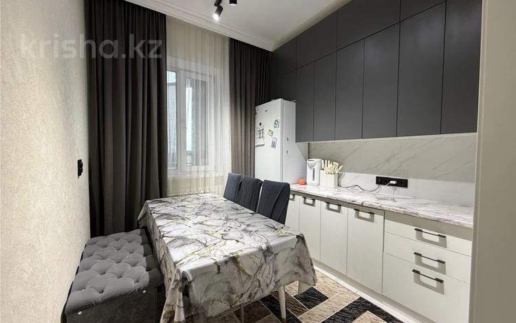 4-комнатная квартира · 88.9 м² · 11/20 этаж, ул. Дюсембекова за 40 млн ₸ в Караганде, Казыбек би р-н — фото 2