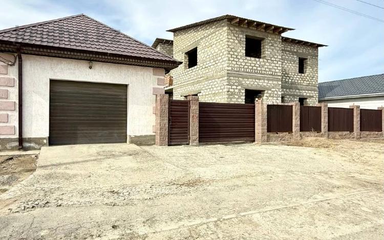 Жеке үй · 6 бөлме · 320 м² · 8 жүзд., Самал ш/а., 1проезд, бағасы: 50 млн ₸ в Атырау, мкр Самал — фото 27