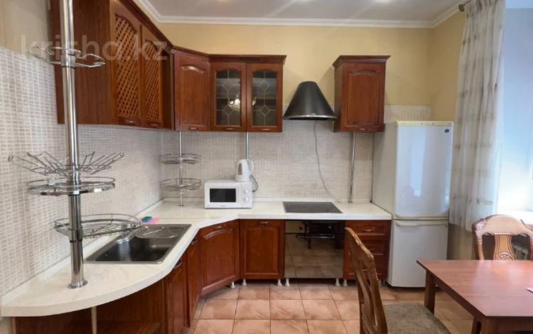 2-бөлмелі пәтер · 60 м² · 2/4 қабат, Назарбаева 44, бағасы: 16 000 ₸ в Караганде — фото 2