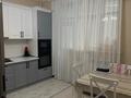 2-бөлмелі пәтер · 90 м² · 2/8 қабат, мкр Нурсая, Габдиева 47Б, бағасы: 270 000 ₸ в Атырау — фото 2