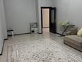 2-бөлмелі пәтер · 90 м² · 2/8 қабат, мкр Нурсая, Габдиева 47Б, бағасы: 270 000 ₸ в Атырау — фото 4