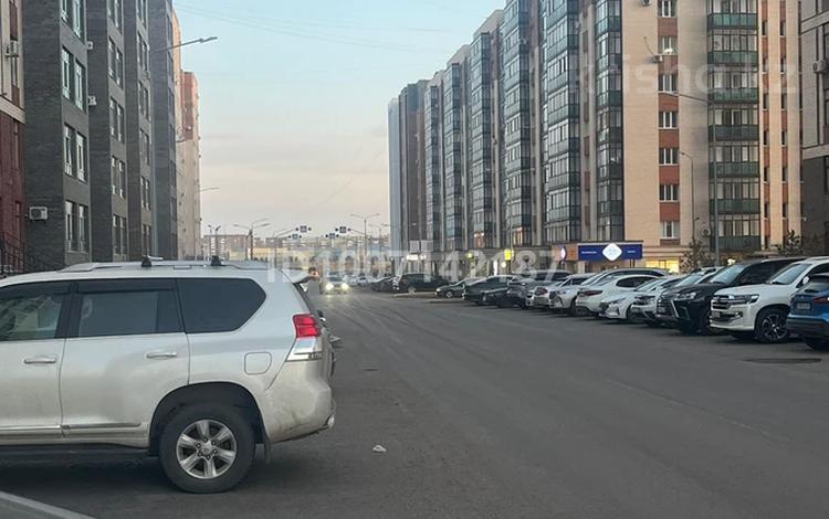 Еркін, кеңселер, дүкендер мен бутиктер, сұлулық салондары, медорталықтар мен дәріханалар, білім орталықтары · 63 м², бағасы: 400 000 〒 в Караганде, Казыбек би р-н — фото 12