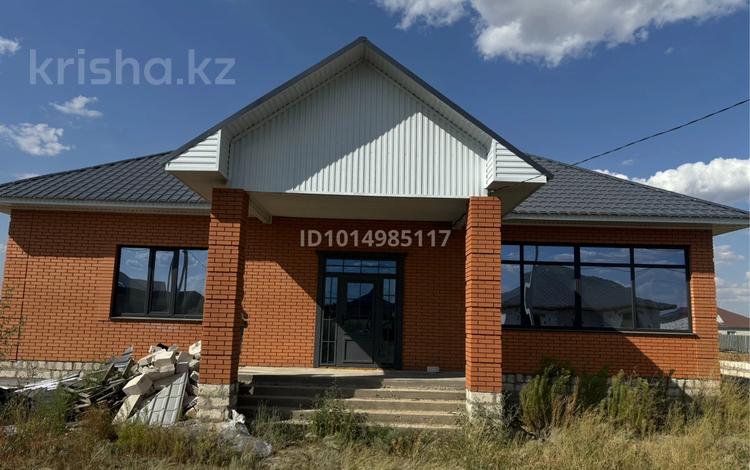 Жеке үй · 4 бөлме · 240 м² · 10 жүзд., Сулутор 781, бағасы: 25 млн ₸ в Актобе, жилой массив Жанаконыс-4 — фото 2