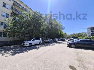 2-бөлмелі пәтер · 45.5 м² · 1/5 қабат, абая 15а, бағасы: 12.5 млн ₸ в Атырау