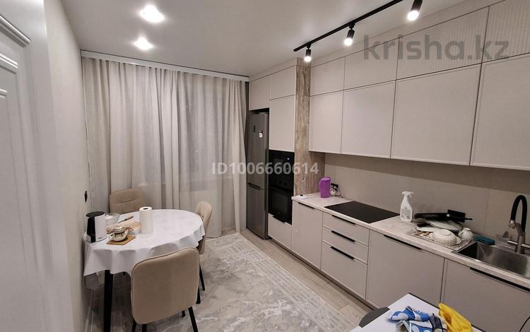 2-бөлмелі пәтер · 63 м² · 9/10 қабат, мкр Юго-Восток, Шахтёров 70, бағасы: 31 млн ₸ в Караганде, Казыбек би р-н — фото 2