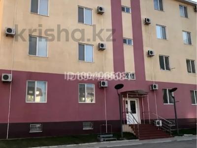 2-бөлмелі пәтер · 60 м² · 1/4 қабат, Ерниязова 13/2, бағасы: 250 000 〒 в Атырау