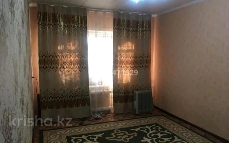 3-комнатная квартира, 69 м², 2/4 этаж, 1 мкр за 14.5 млн 〒 в Туркестане — фото 2